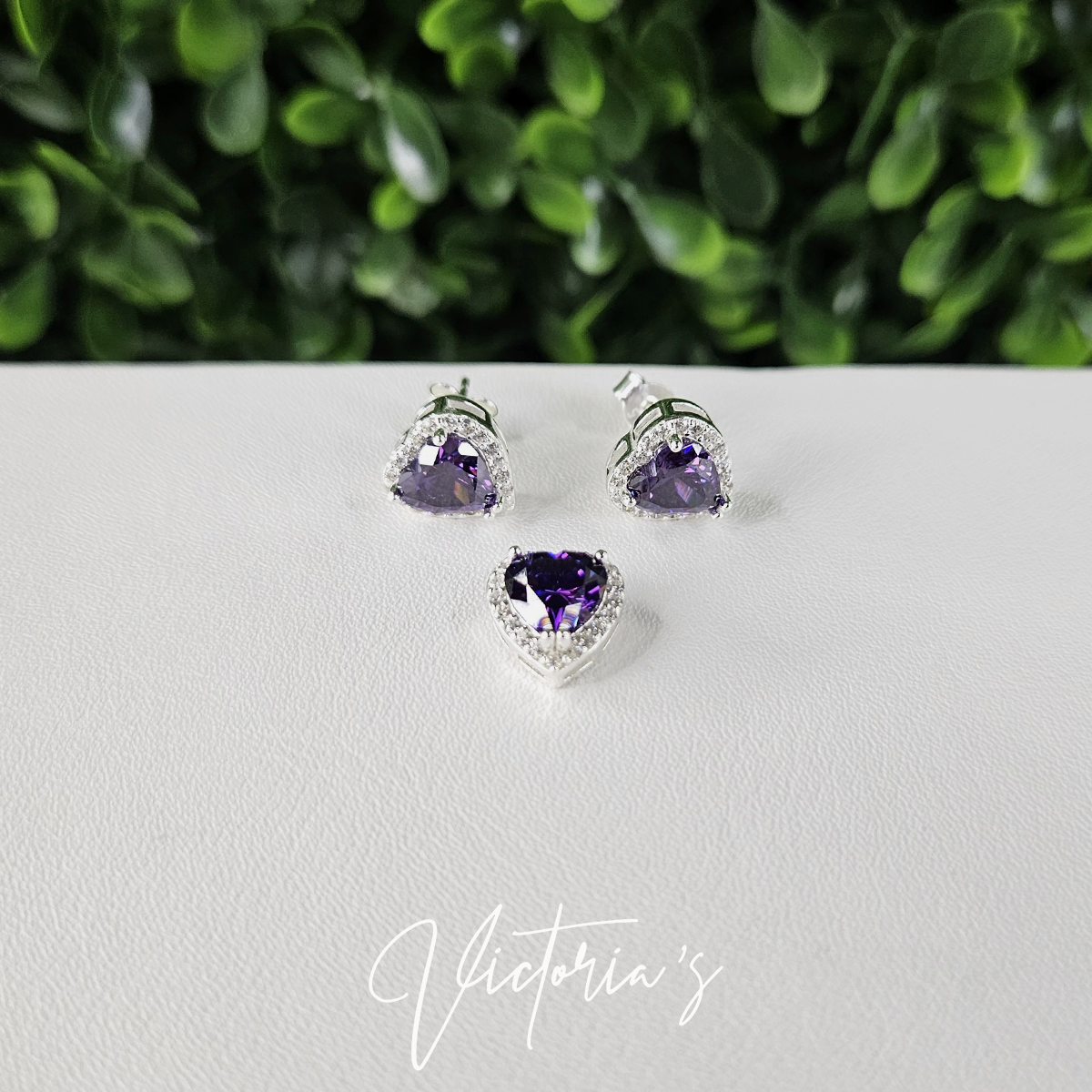 CONJUNTO CORAZON MORADO UNA HILERA